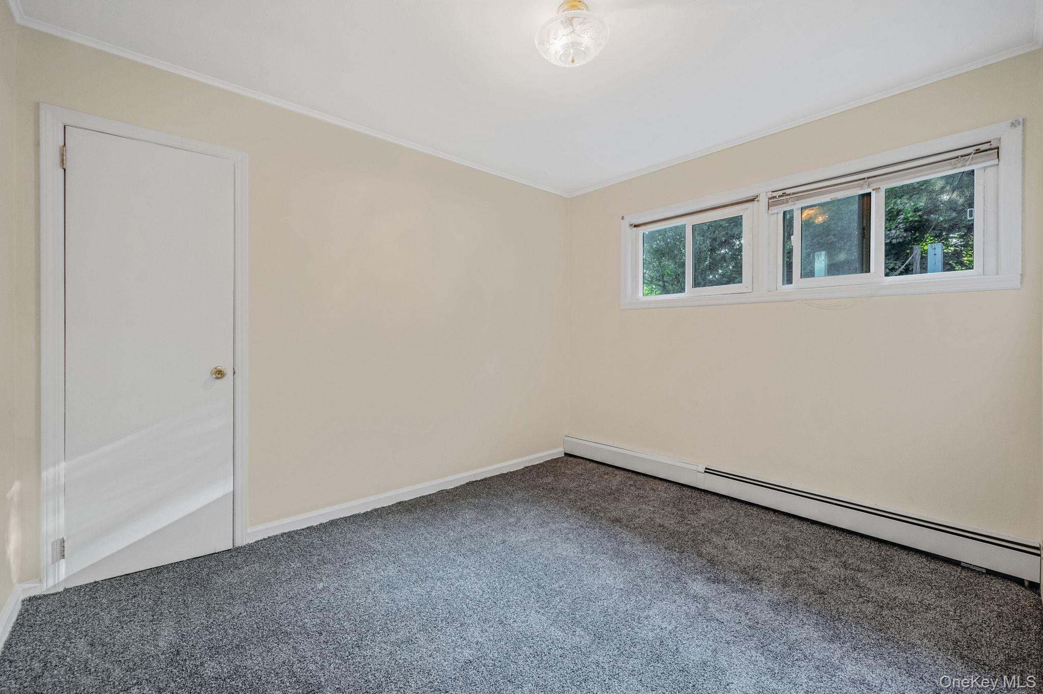 322 N Dunton Avenue, East Patchogue, NY 11772