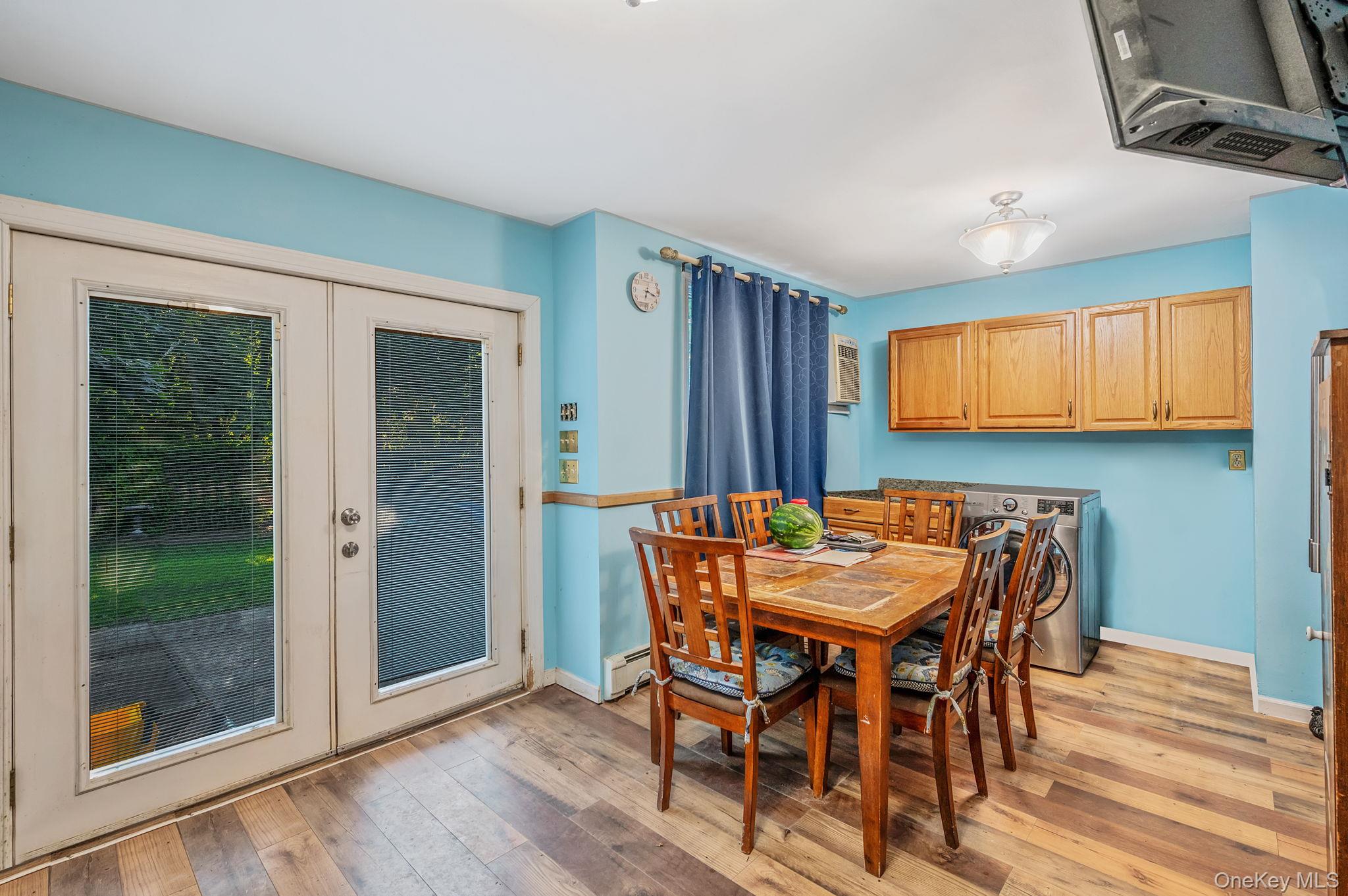 322 N Dunton Avenue, East Patchogue, NY 11772