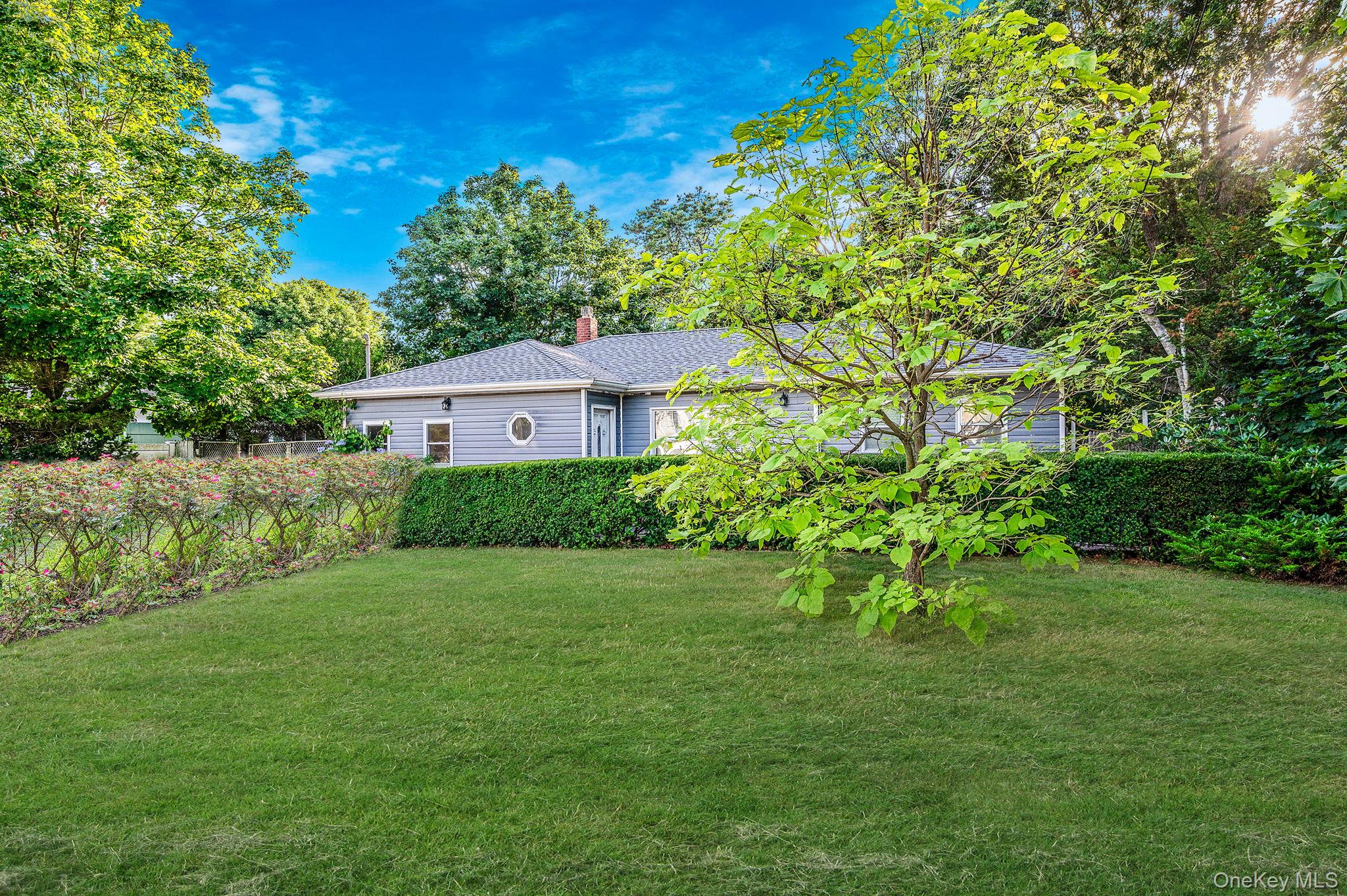 322 N Dunton Avenue, East Patchogue, NY 11772