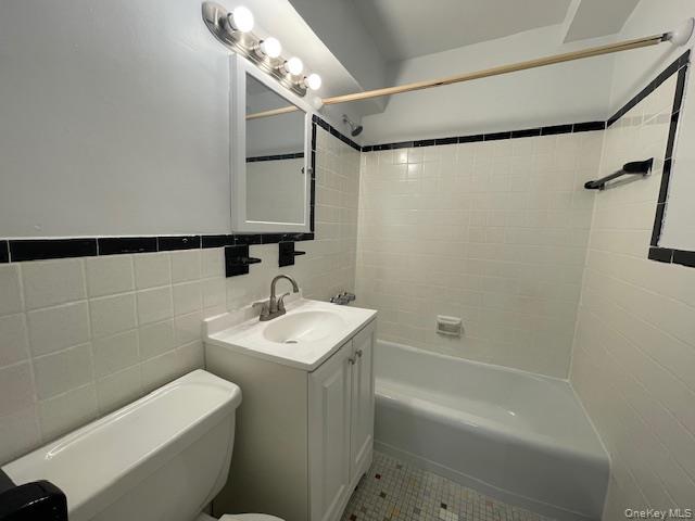 83-60 118 Street # 11H, Kew Gardens, NY 11415