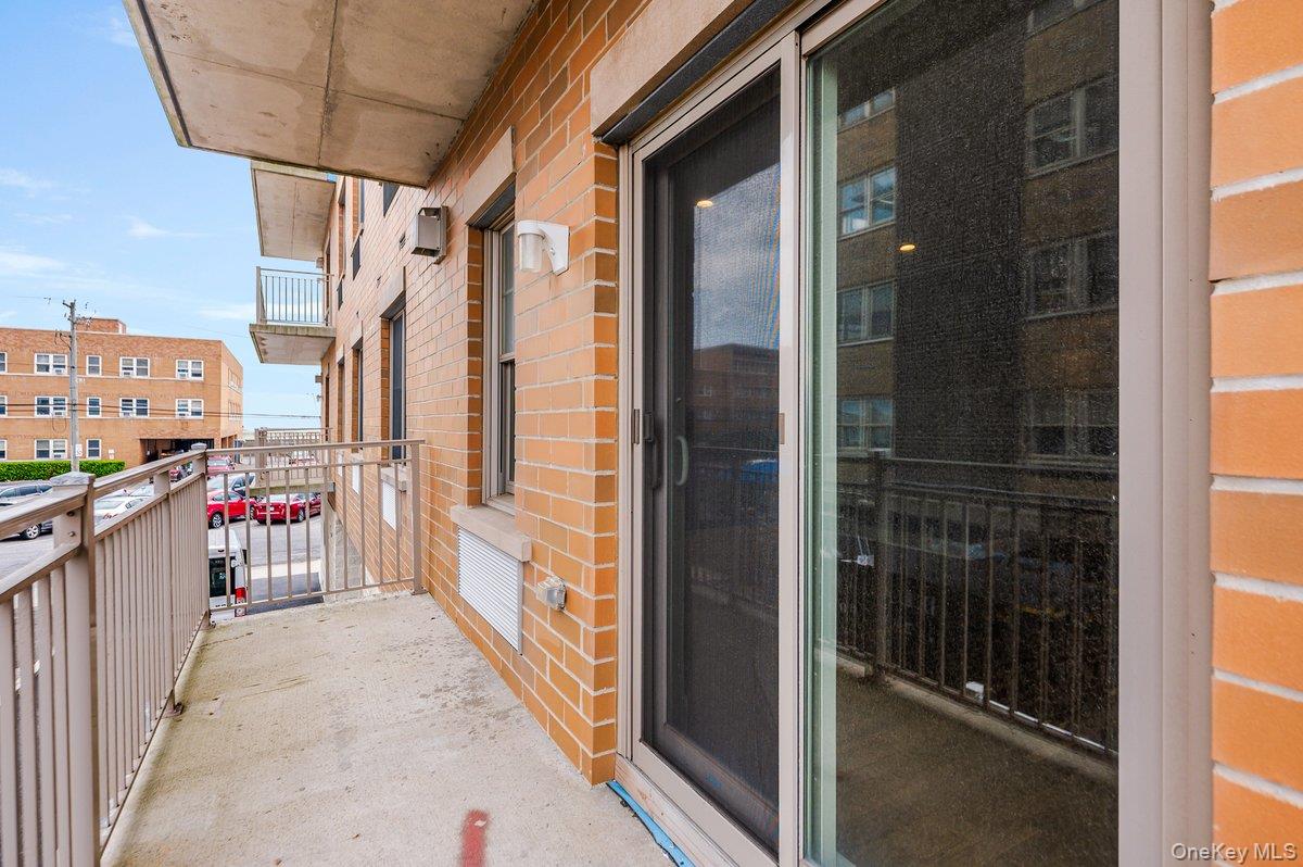 661 W Broadway # 304, Long Beach, NY 11561