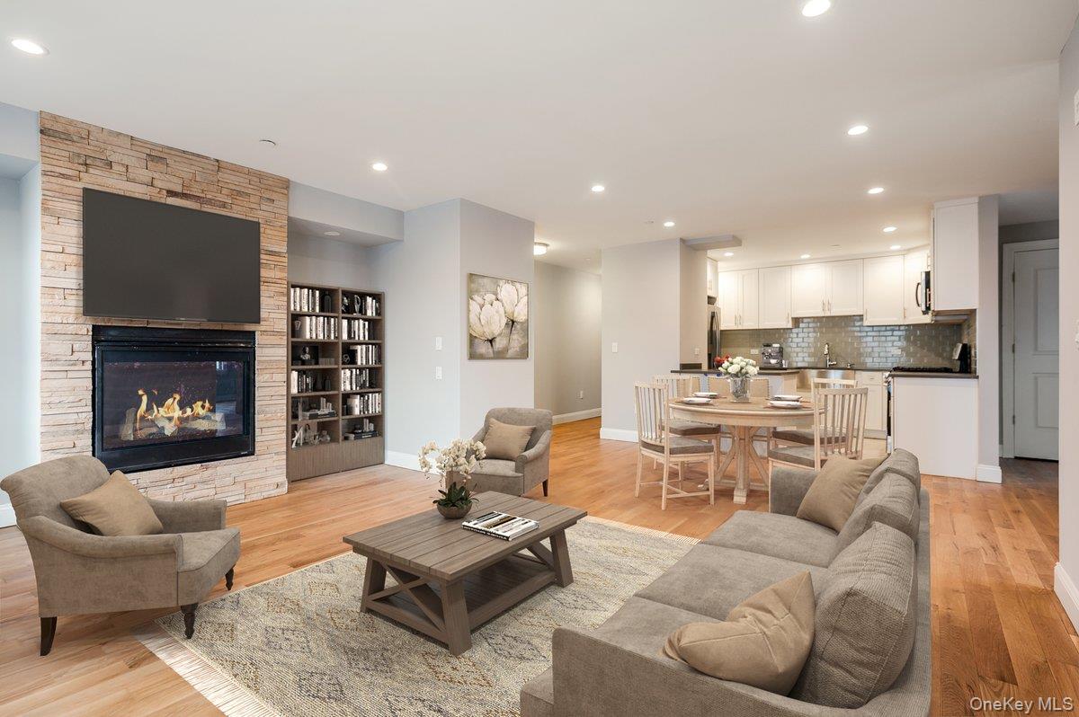 661 W Broadway # 304, Long Beach, NY 11561