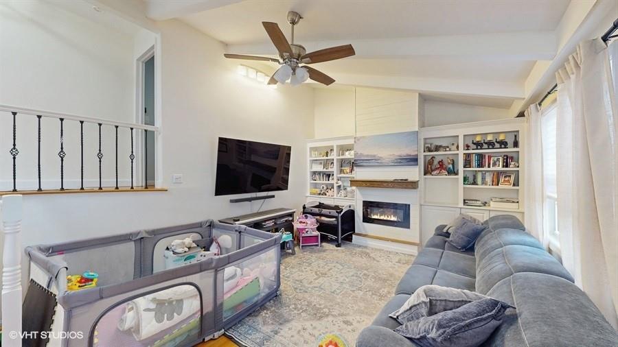 525 Miller Avenue, Freeport, NY 11520