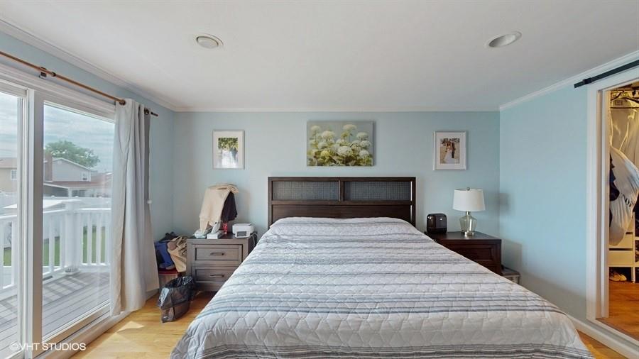 525 Miller Avenue, Freeport, NY 11520