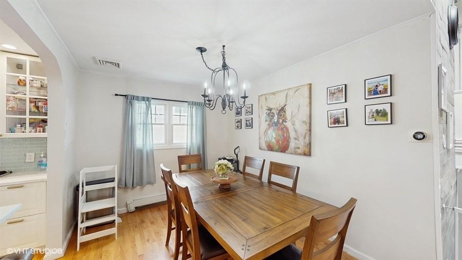 525 Miller Avenue, Freeport, NY 11520