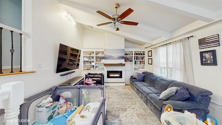 525 Miller Avenue, Freeport, NY 11520