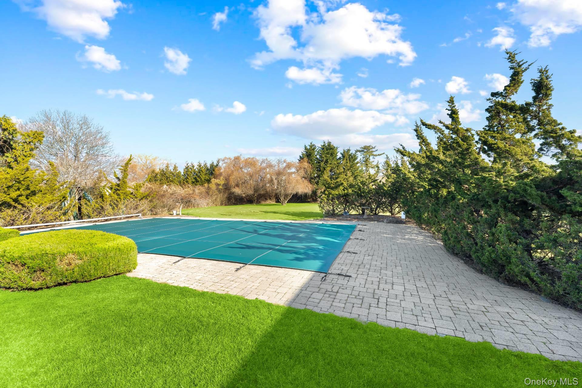 62 Bayfield Lane, Westhampton Beach, NY 11978