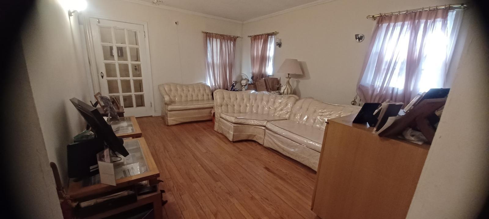 11176 180th Street, Addisleigh Park, NY 11433