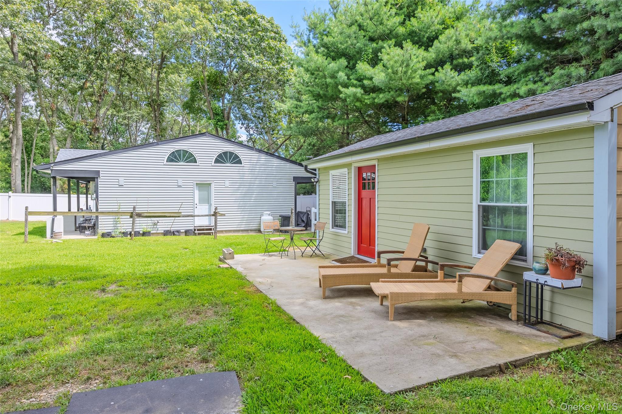 1484 Motor Parkway, Hauppauge, NY 11749