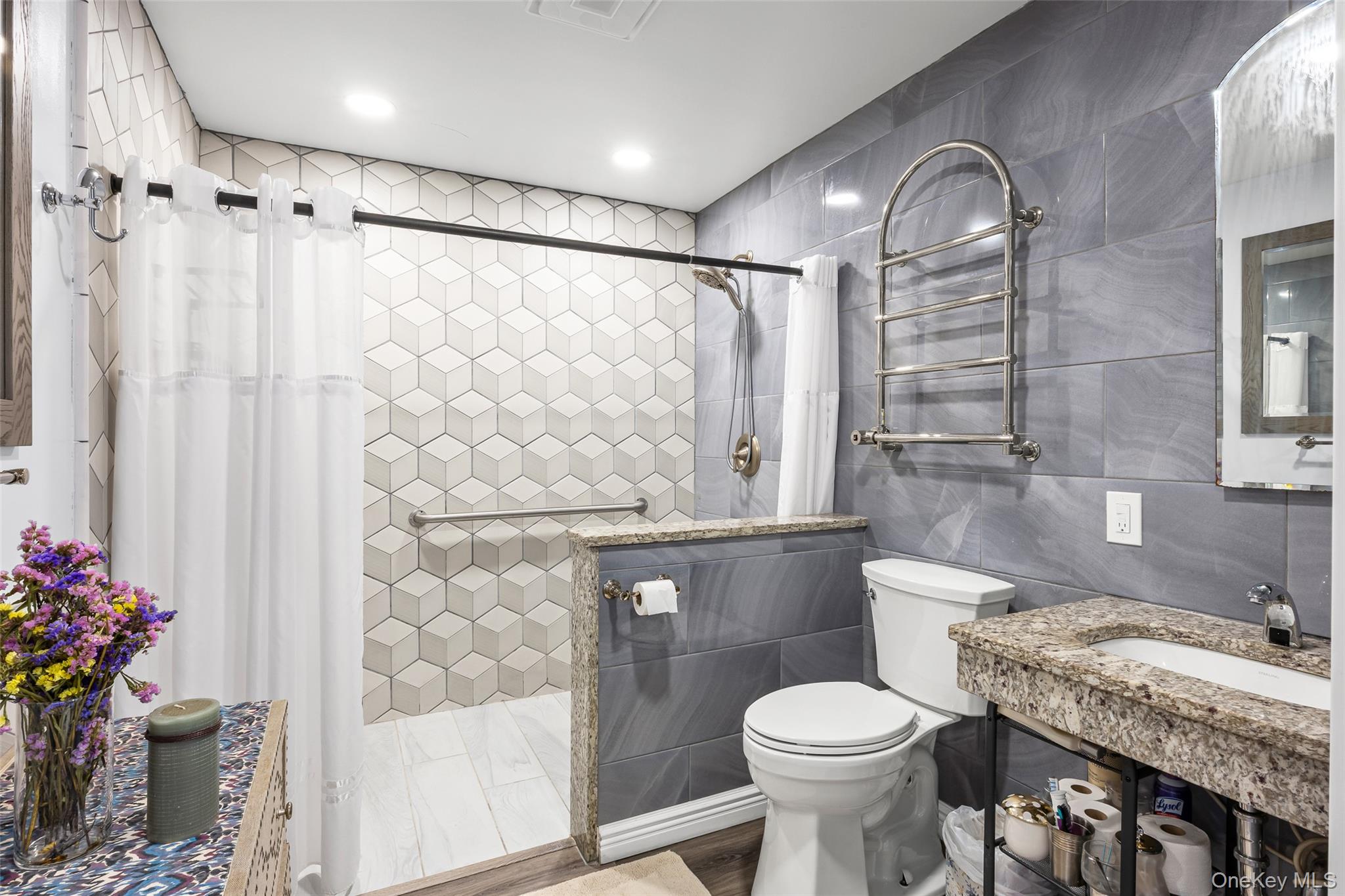 1484 Motor Parkway, Hauppauge, NY 11749