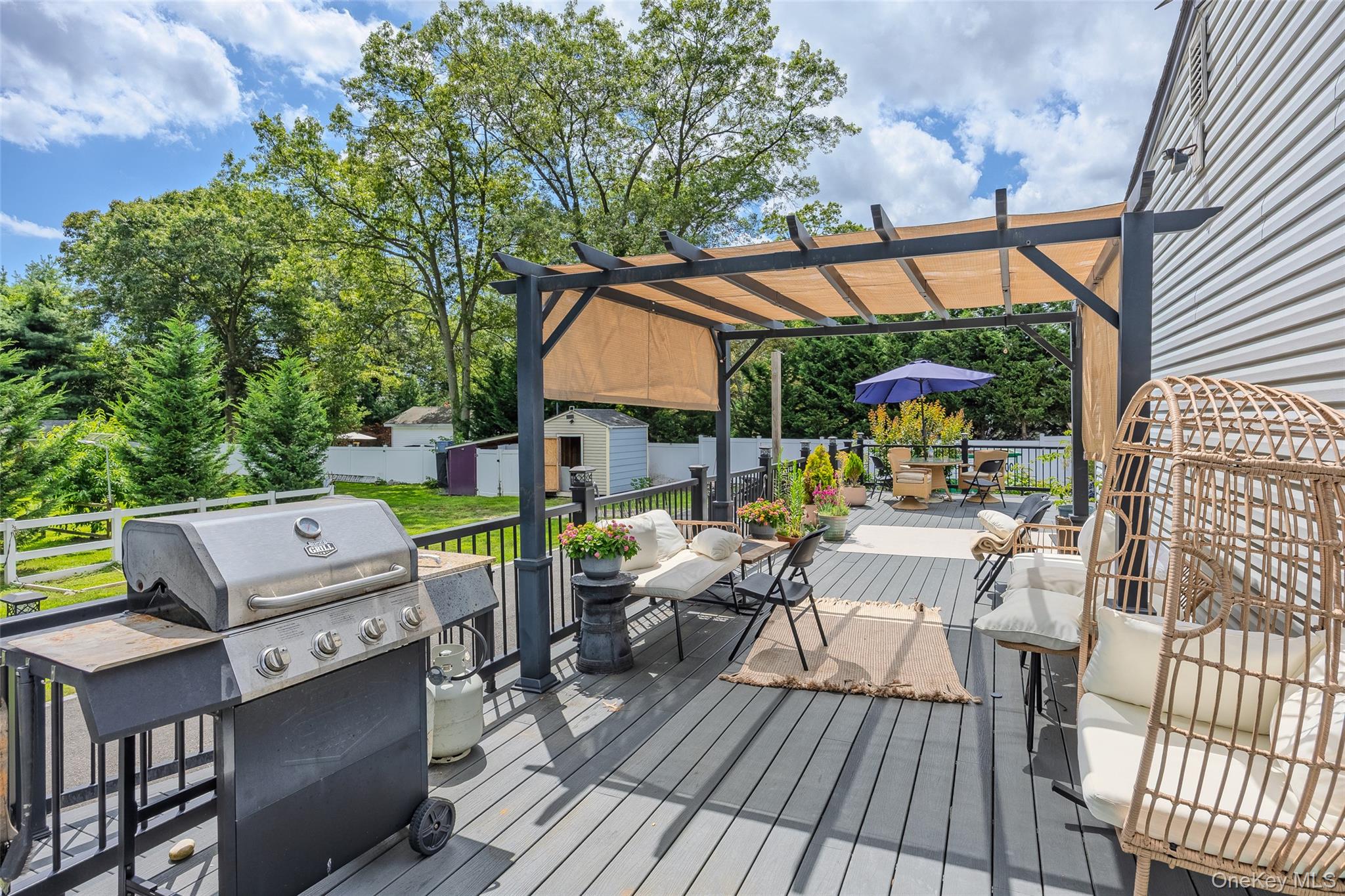 1484 Motor Parkway, Hauppauge, NY 11749