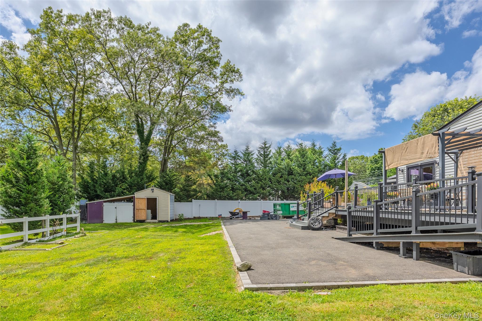 1484 Motor Parkway, Hauppauge, NY 11749