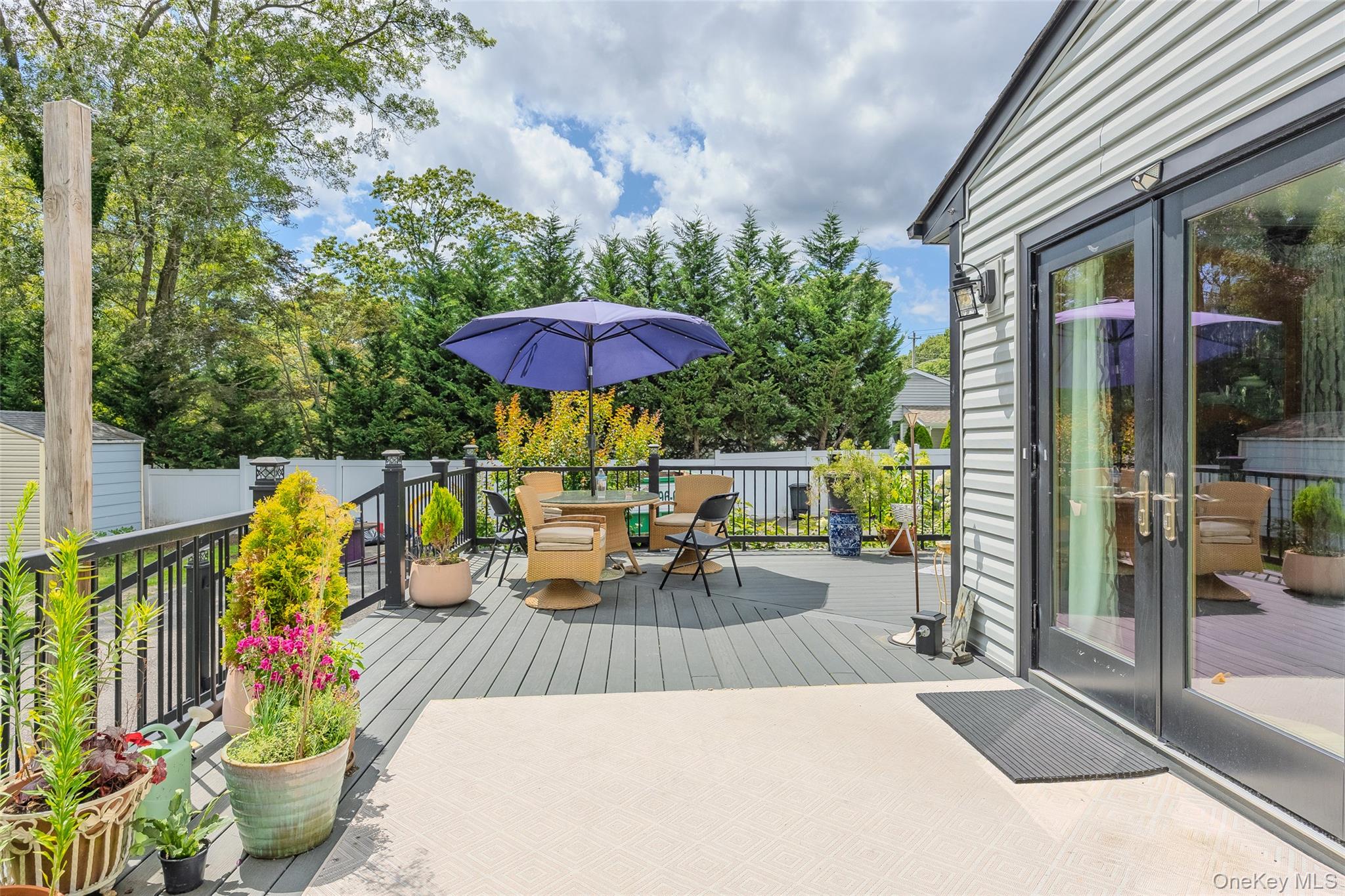 1484 Motor Parkway, Hauppauge, NY 11749