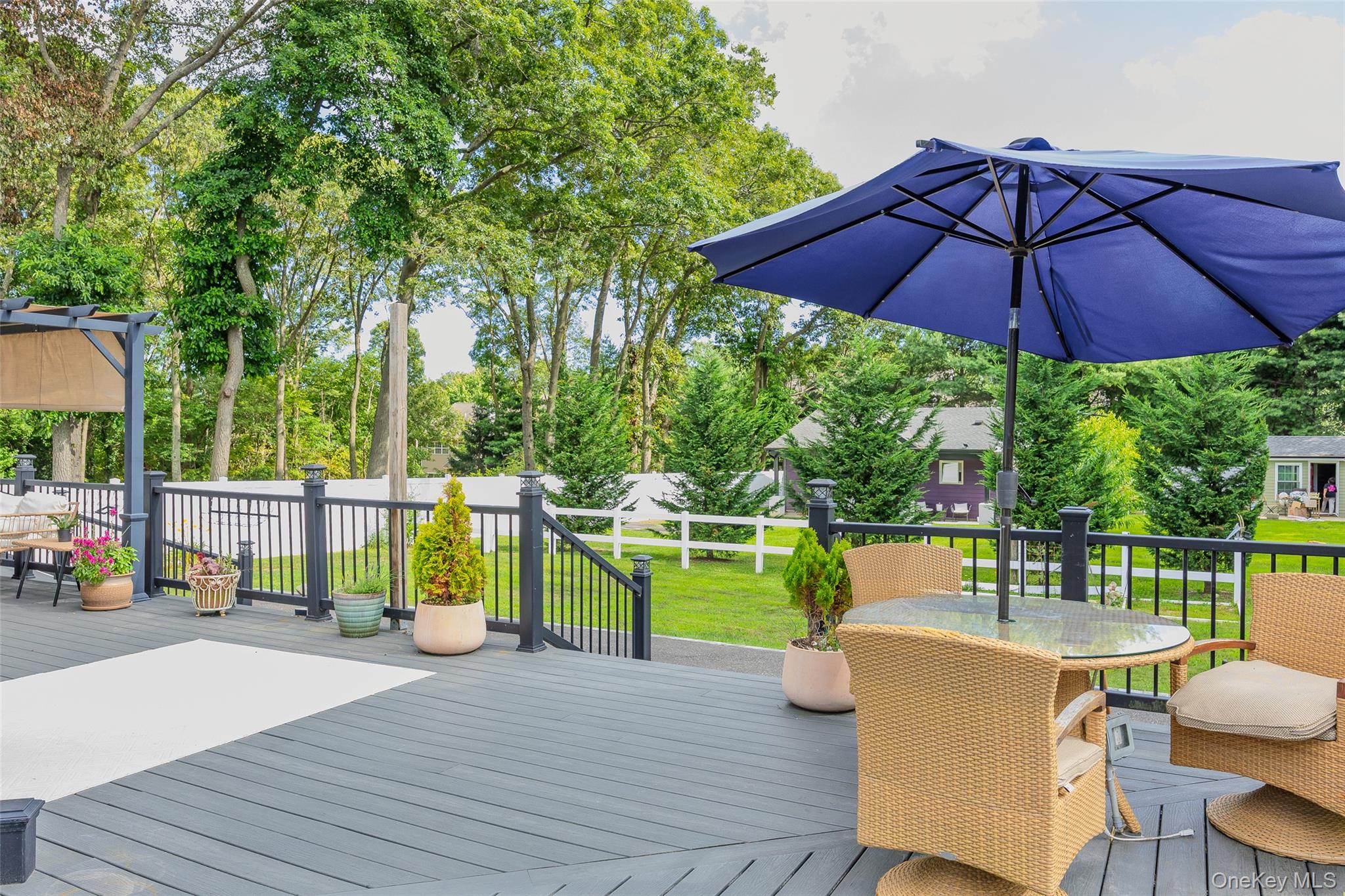 1484 Motor Parkway, Hauppauge, NY 11749