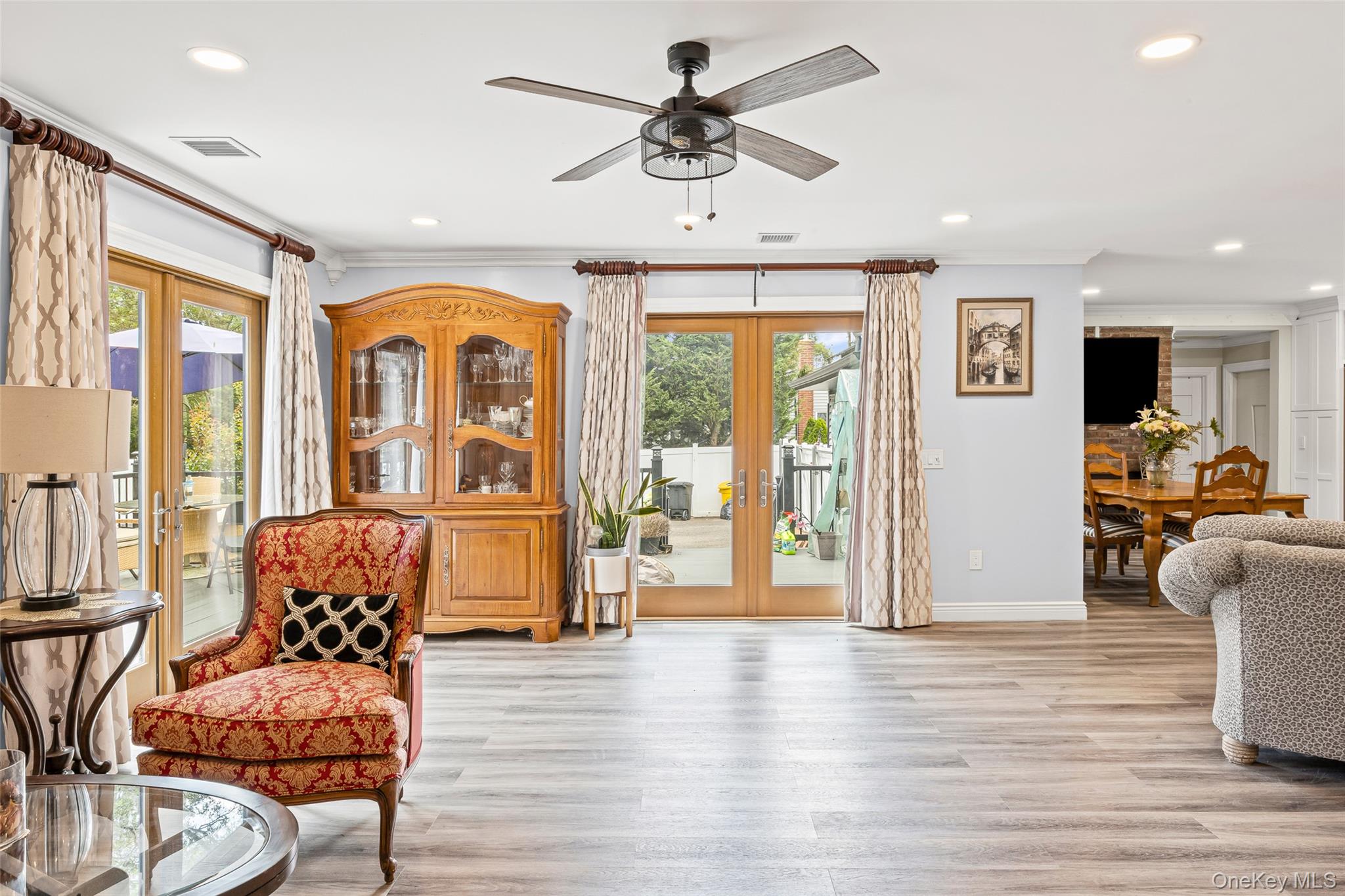 1484 Motor Parkway, Hauppauge, NY 11749