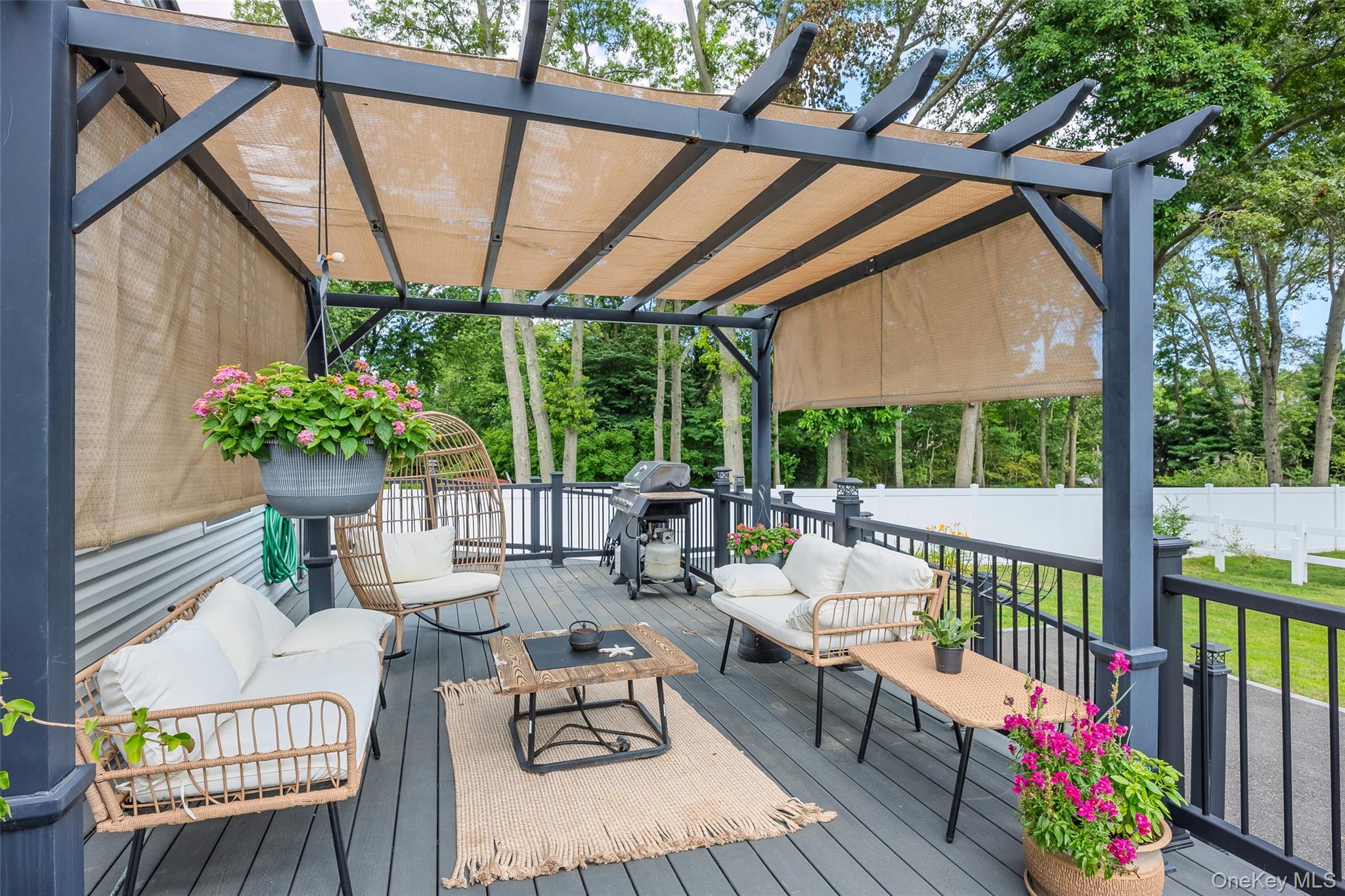 1484 Motor Parkway, Hauppauge, NY 11749