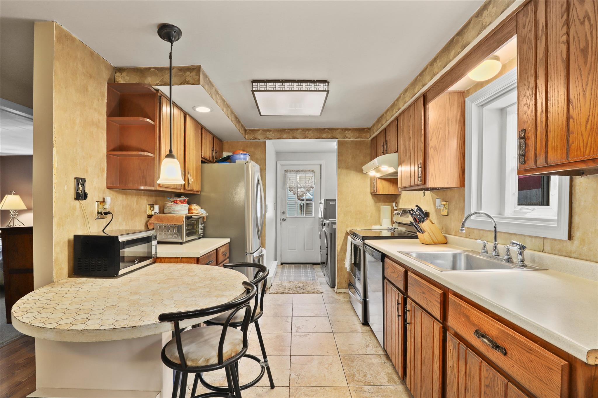 84 Entrance Way, Mahopac, NY 10541