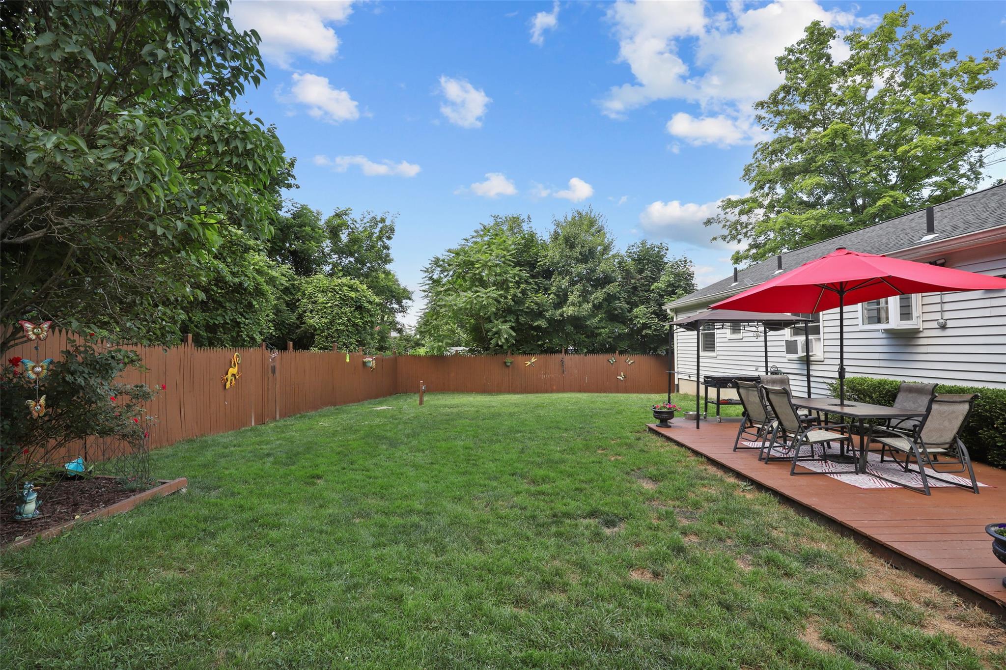 84 Entrance Way, Mahopac, NY 10541