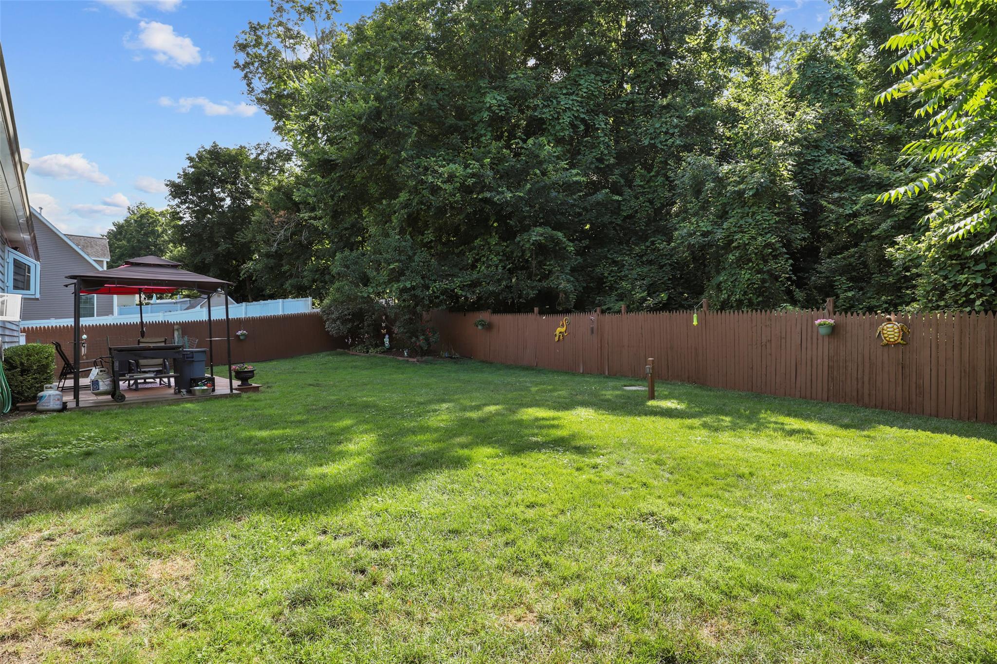 84 Entrance Way, Mahopac, NY 10541