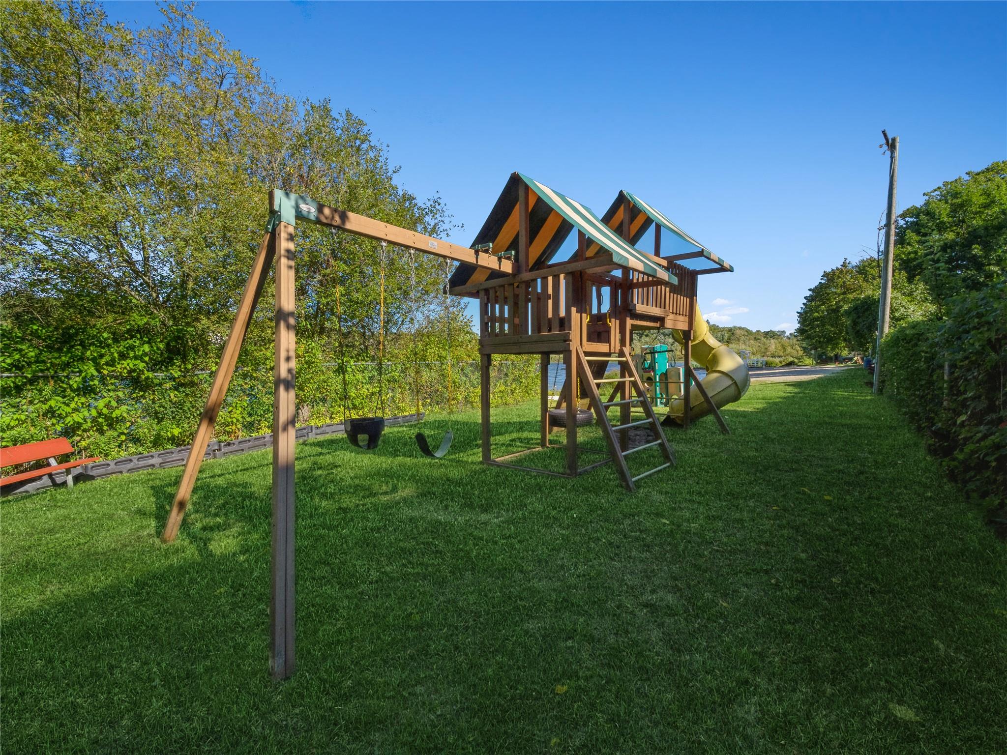 84 Entrance Way, Mahopac, NY 10541