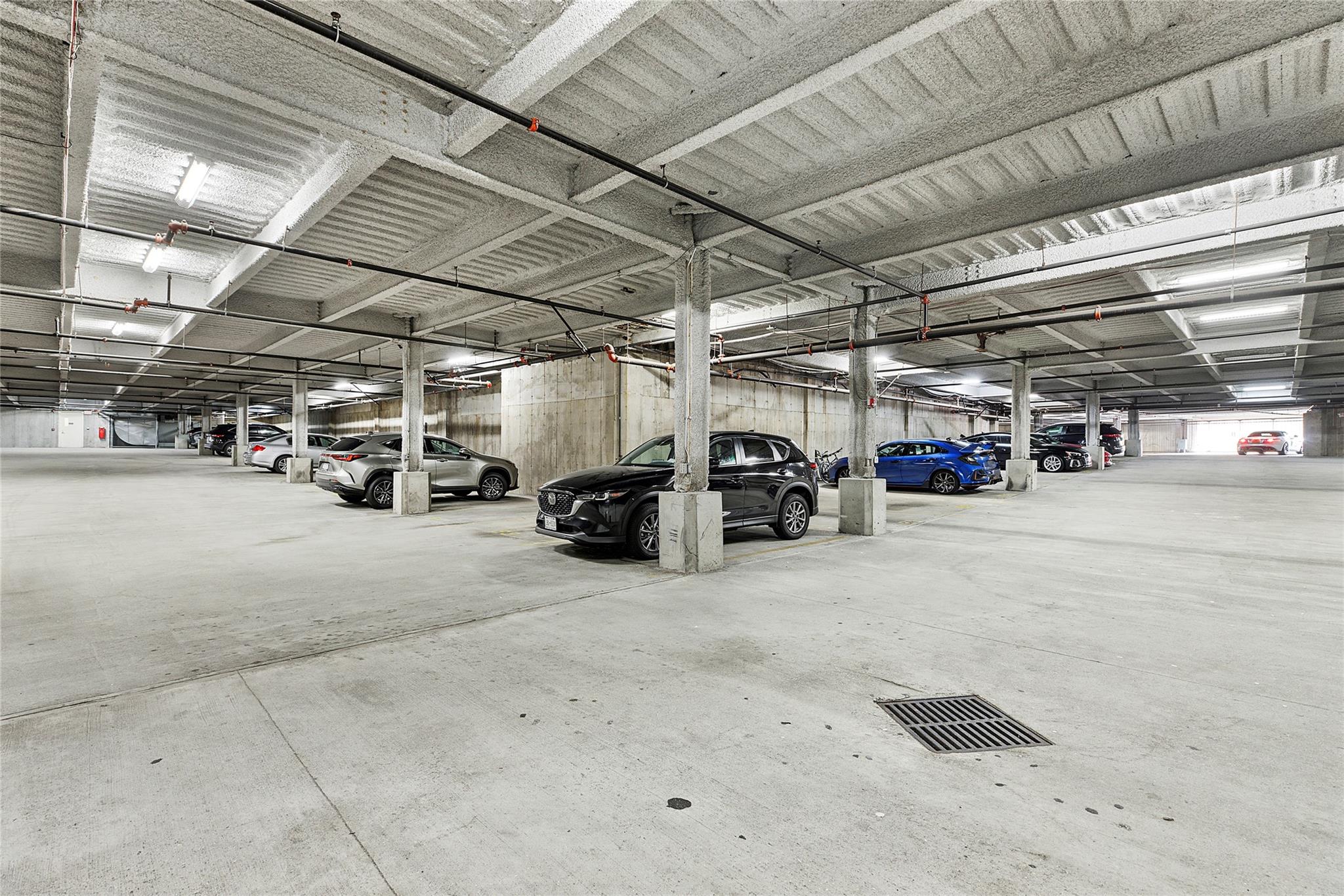 130 Post Avenue # 316, Westbury, NY 11590