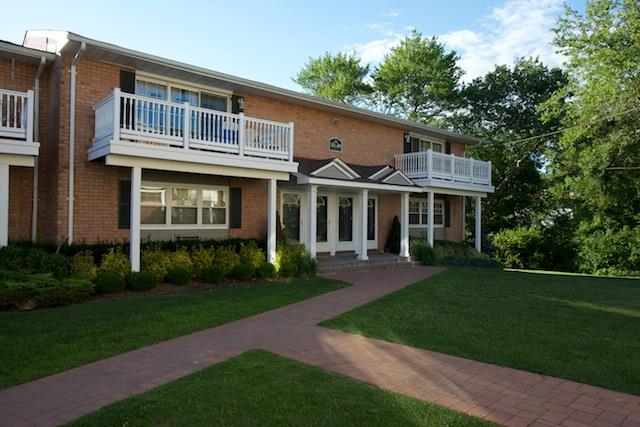 42 Claire Court # 42, West Babylon, NY 11704