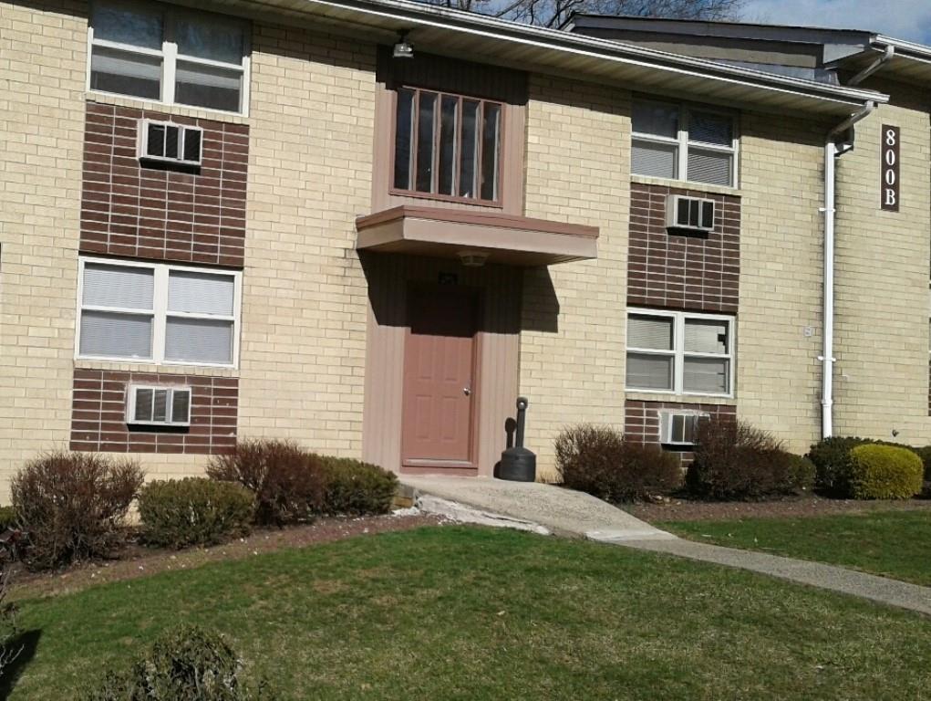 796-800 Brookridge Dr. # 90, Valley Cottage, NY 10989