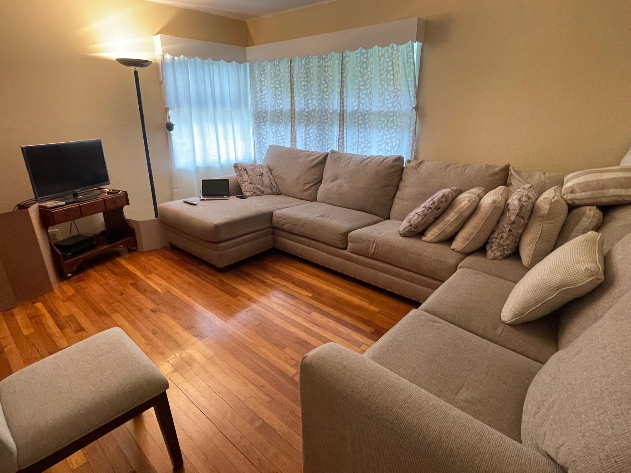 5 Birch Court, Riverhead, NY 11901