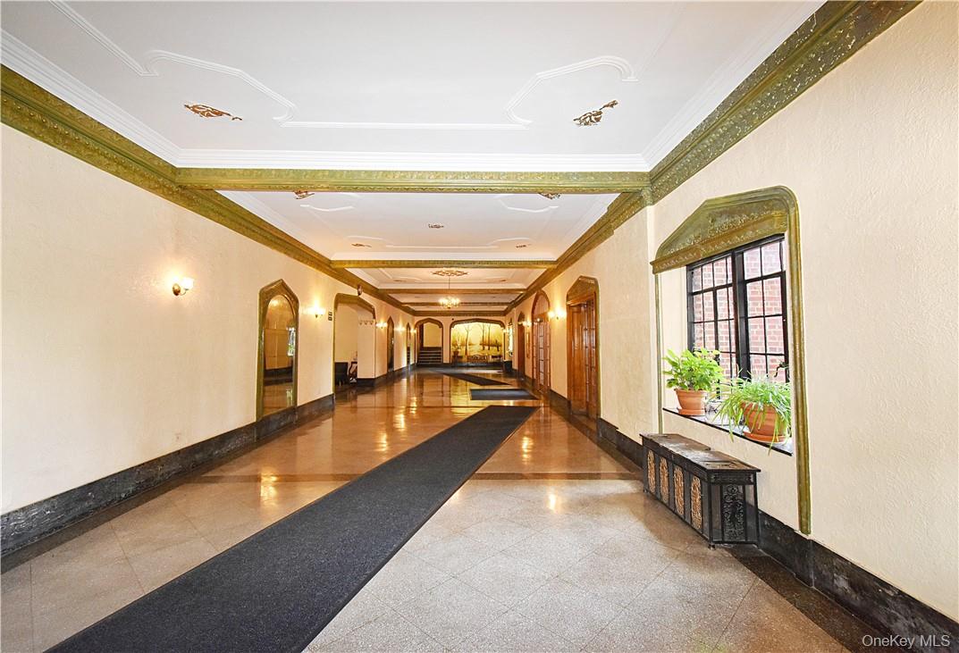 60 W Broad Street # 1L, Fleetwood, NY 10552