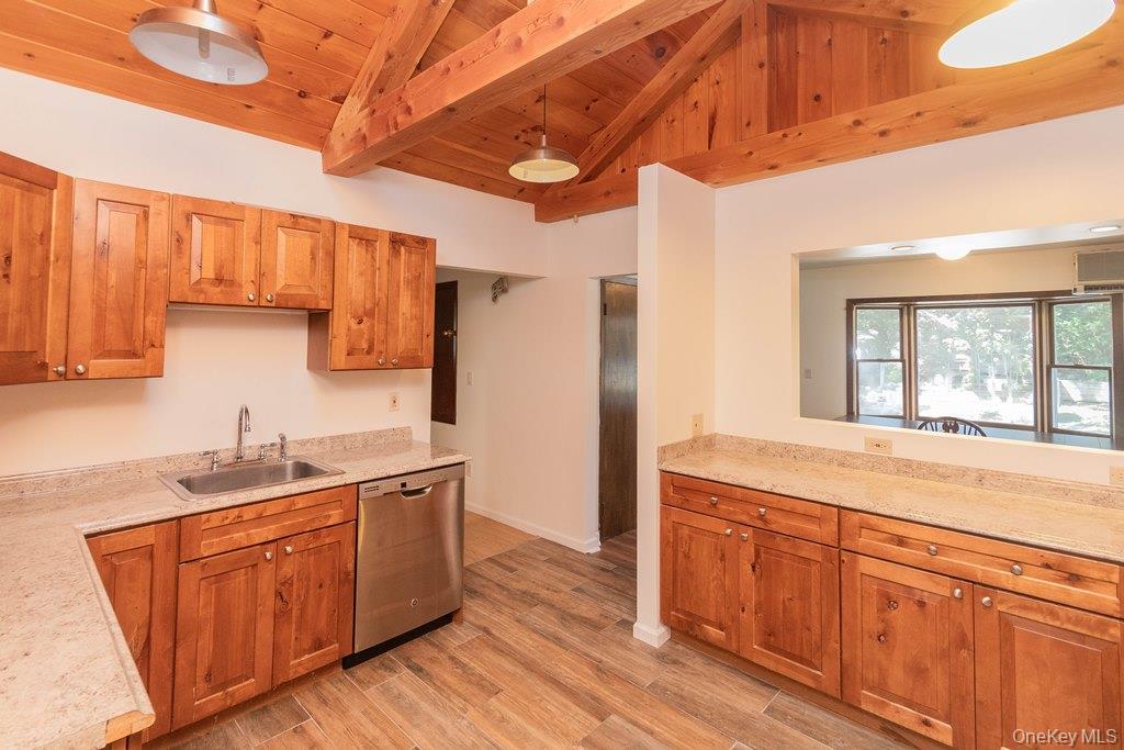 7 Harrimac Lane, Putnam Valley, NY 10579