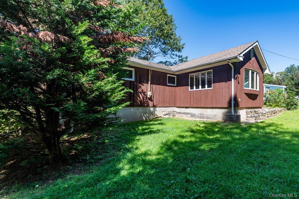 7 Harrimac Lane, Putnam Valley, NY 10579