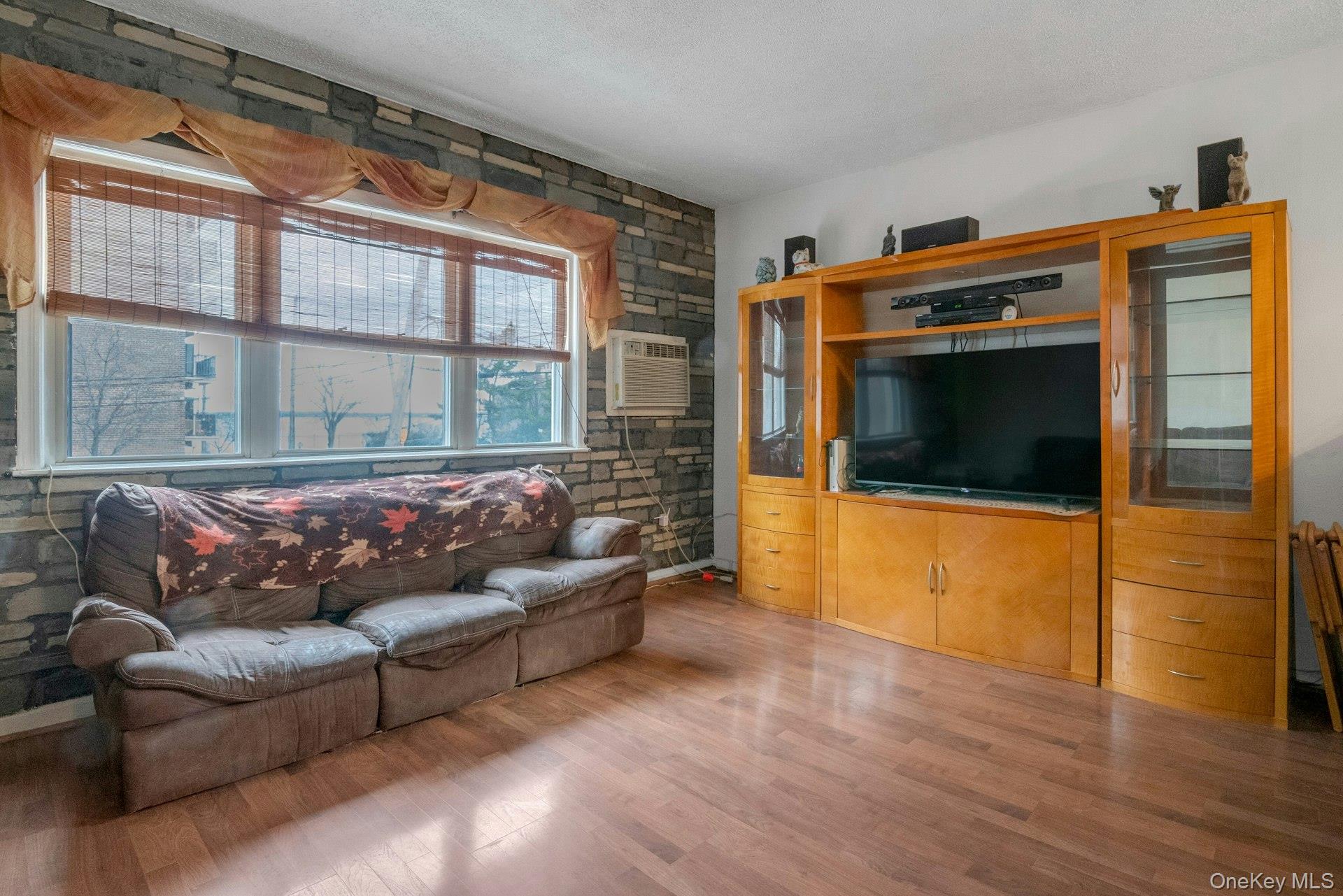 1103 Stadium Avenue, Bronx, NY 10465