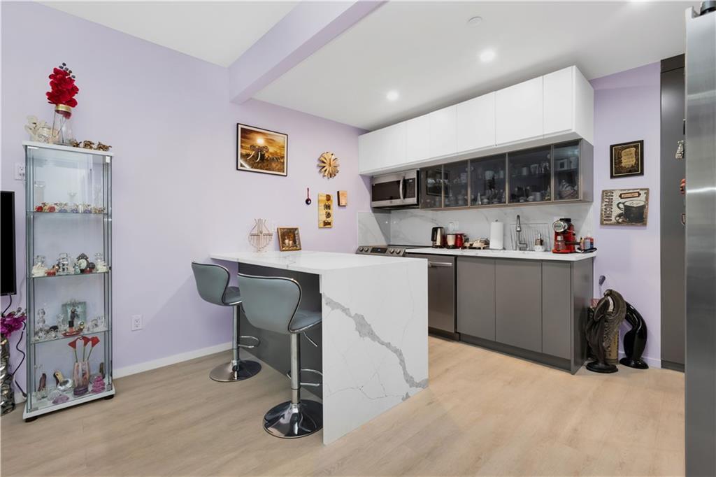 15 W End Avenue # 3F, Brooklyn, NY 11235