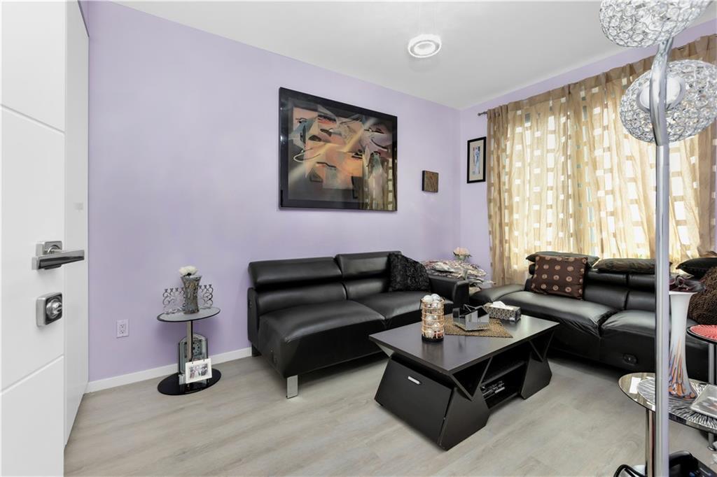 15 W End Avenue # 3F, Brooklyn, NY 11235