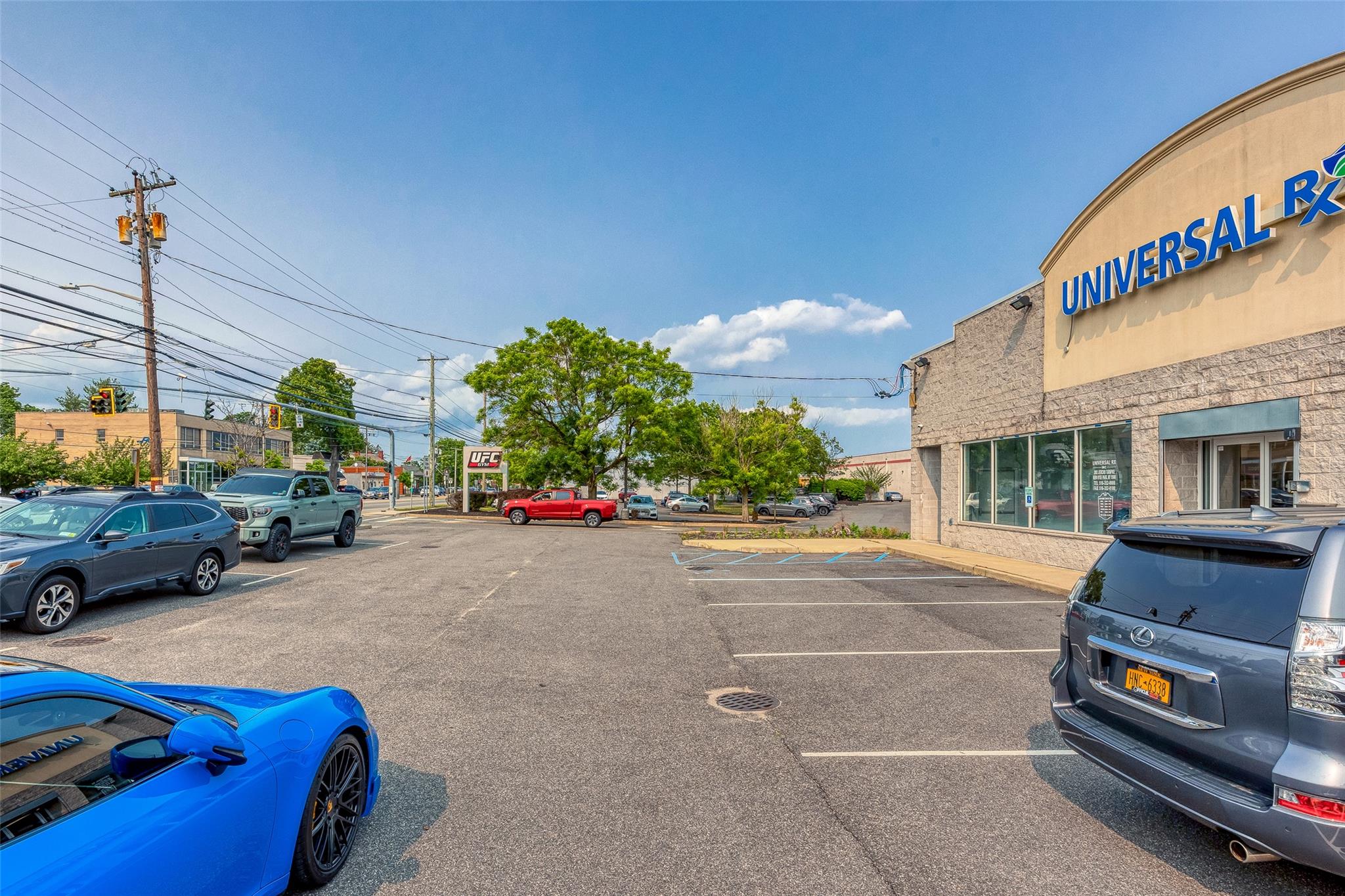 2002 Jericho Turnpike, New Hyde Park, NY 11040