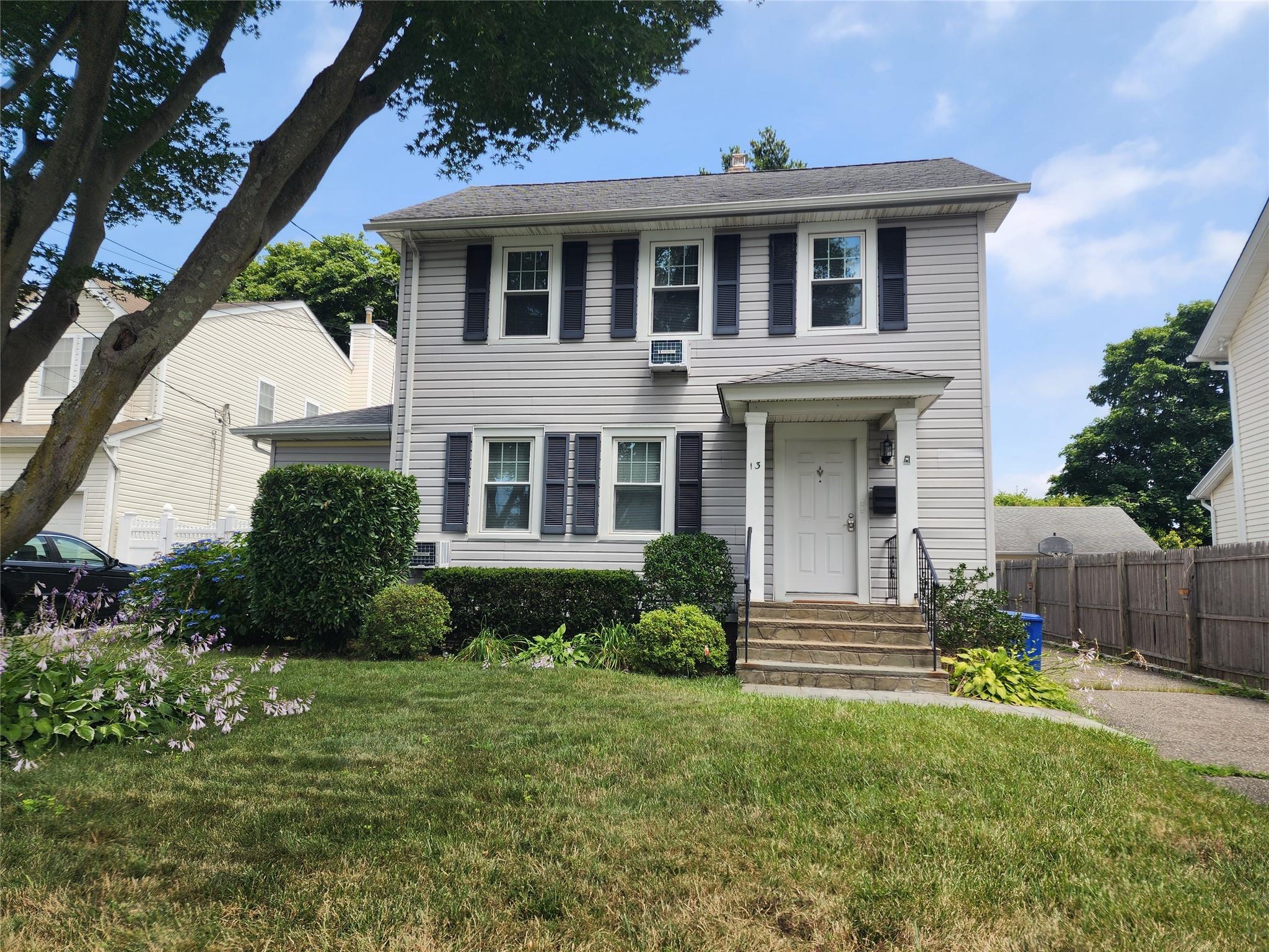 13 Nassau Avenue, Glen Cove, NY 11542