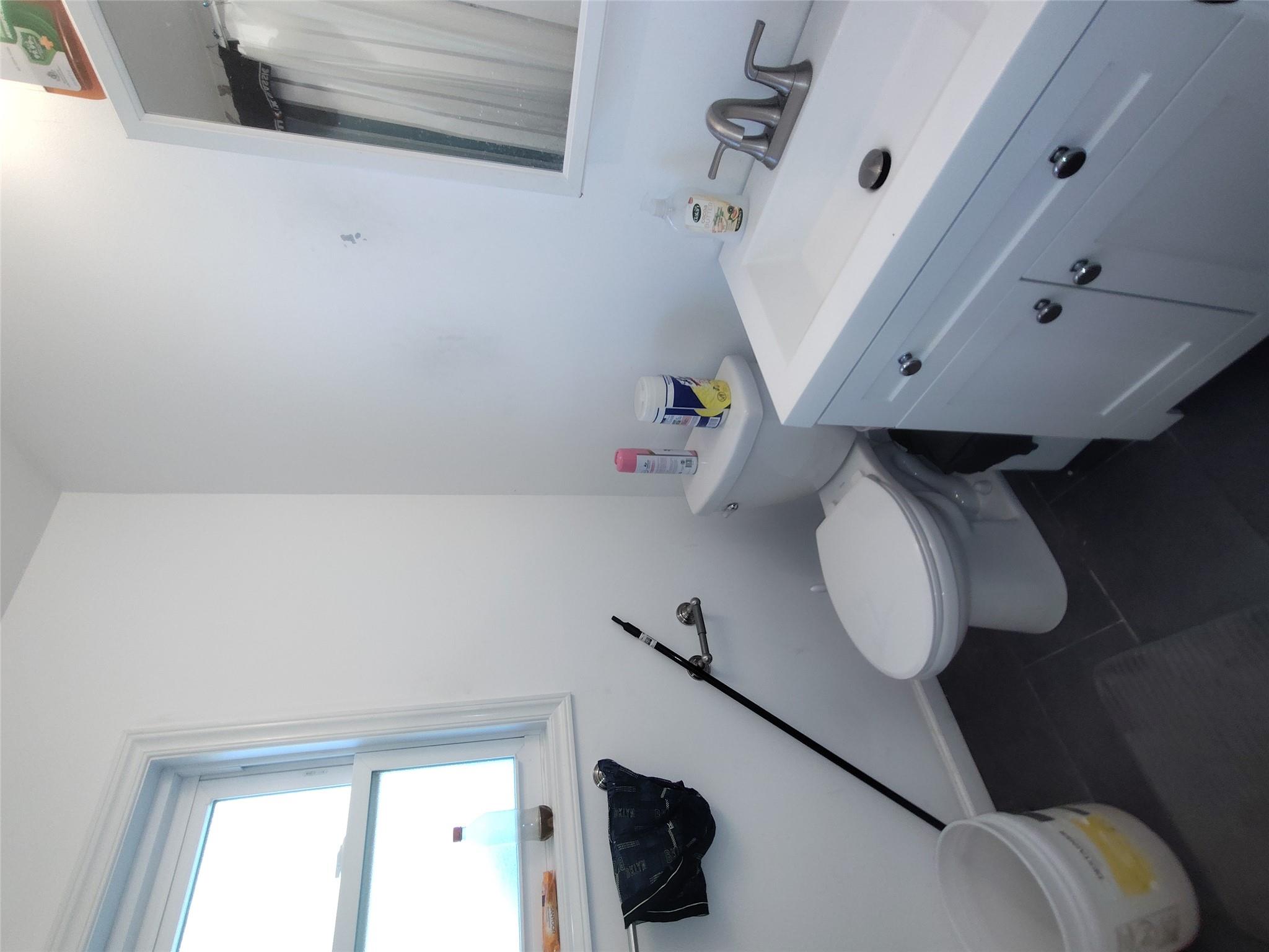 2167A Great Neck Road, Copiague, NY 11726