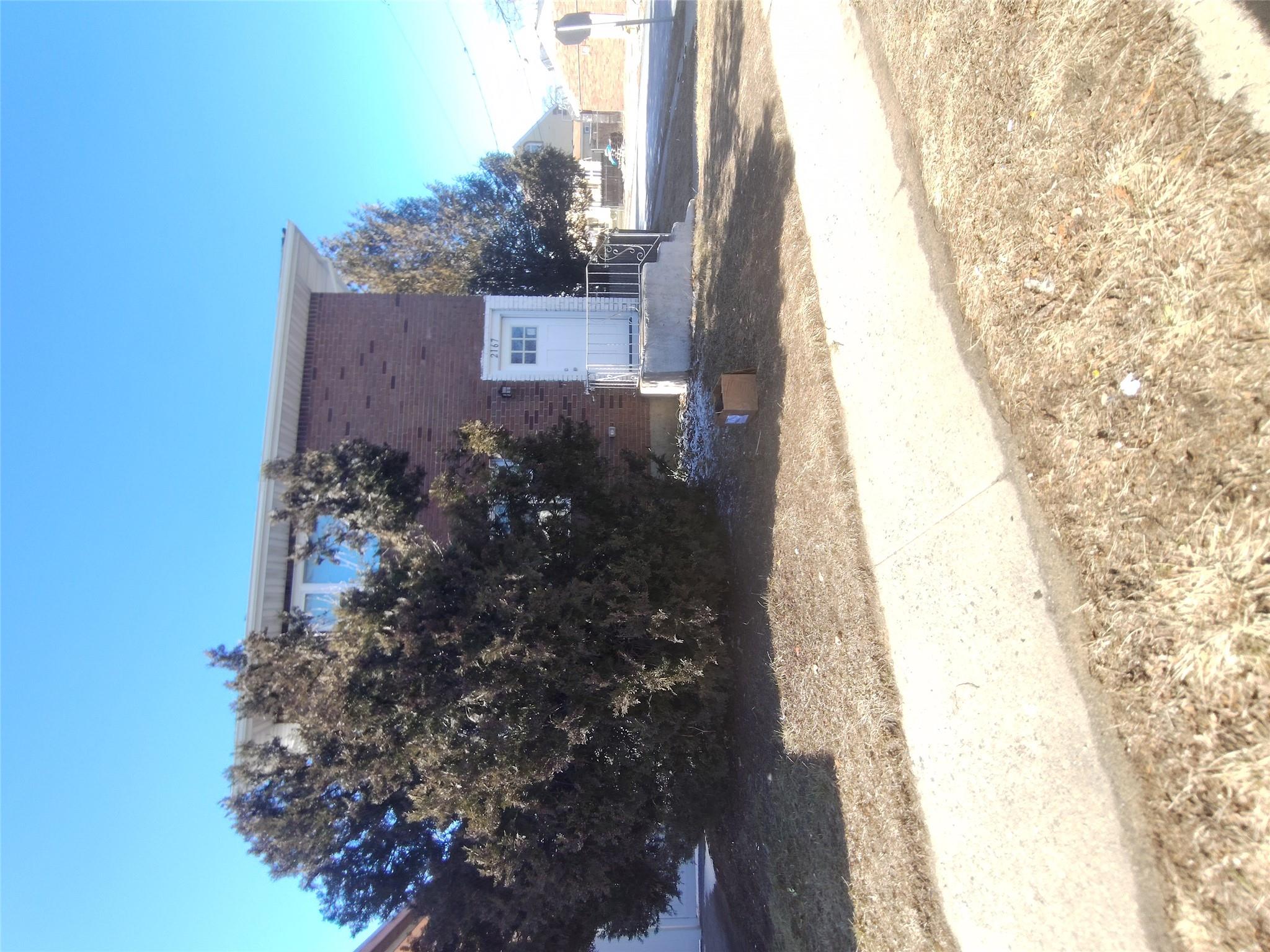 2167A Great Neck Road, Copiague, NY 11726