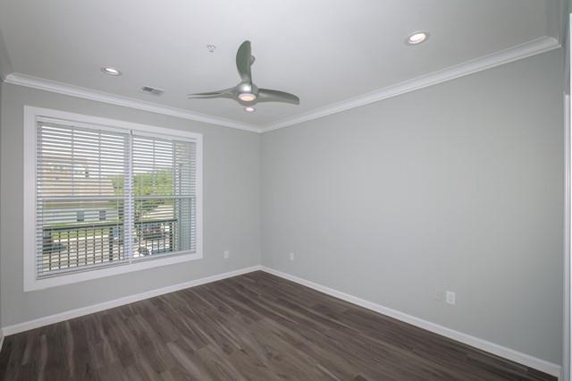 1 Charles Pond Drive # 08-813, Coram, NY 11727