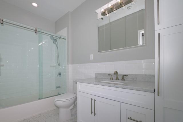 1 Charles Pond Drive # 08-813, Coram, NY 11727