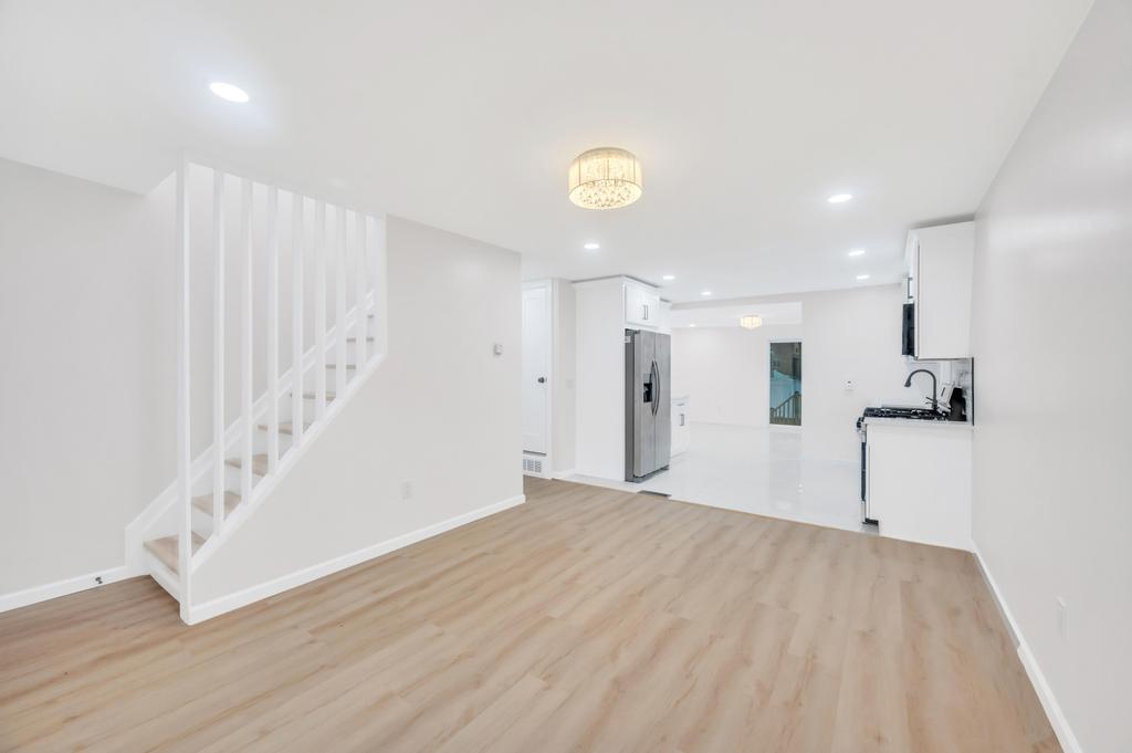 312 Abbington Court, Copiague, NY 11726