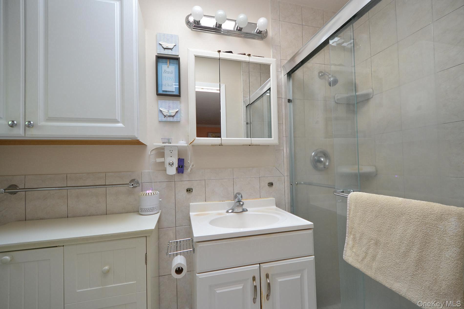 115 Arlington Road, Lake Ronkonkoma, NY 11779