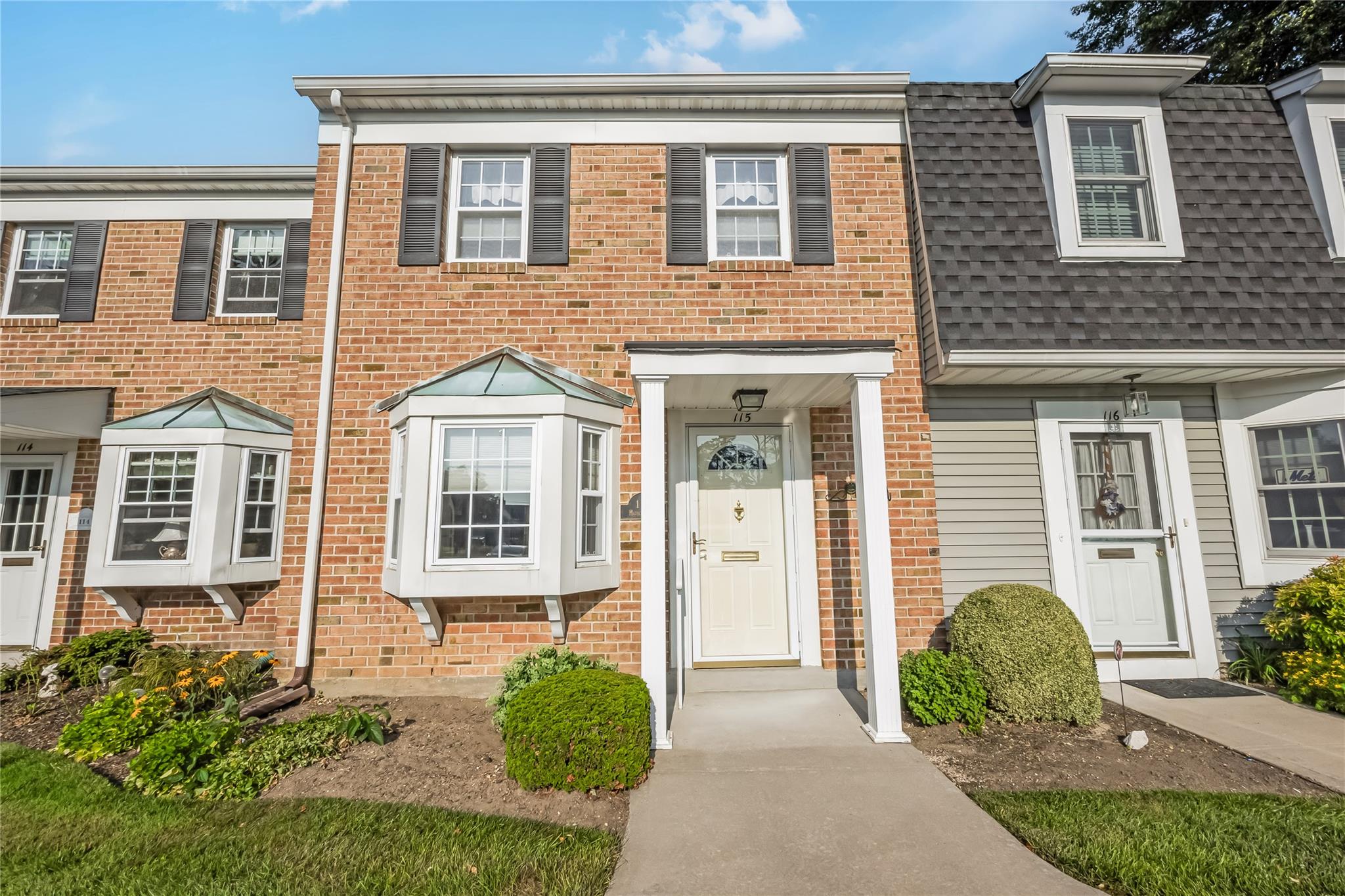 115 Harbor South # 115, Amityville, NY 11701