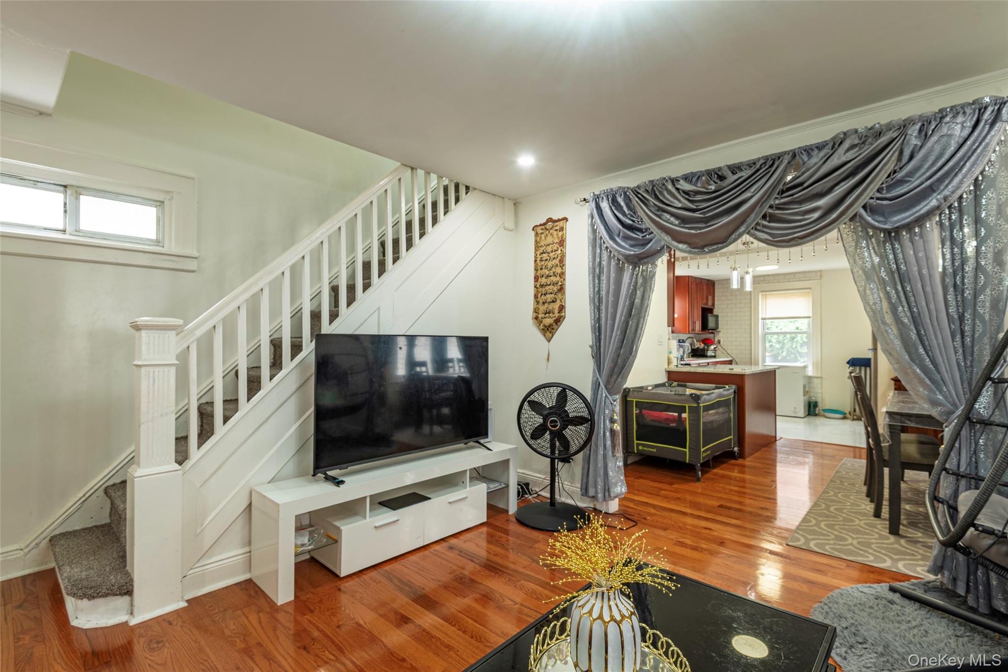 217-27 99 Avenue, Queens Village, NY 11429