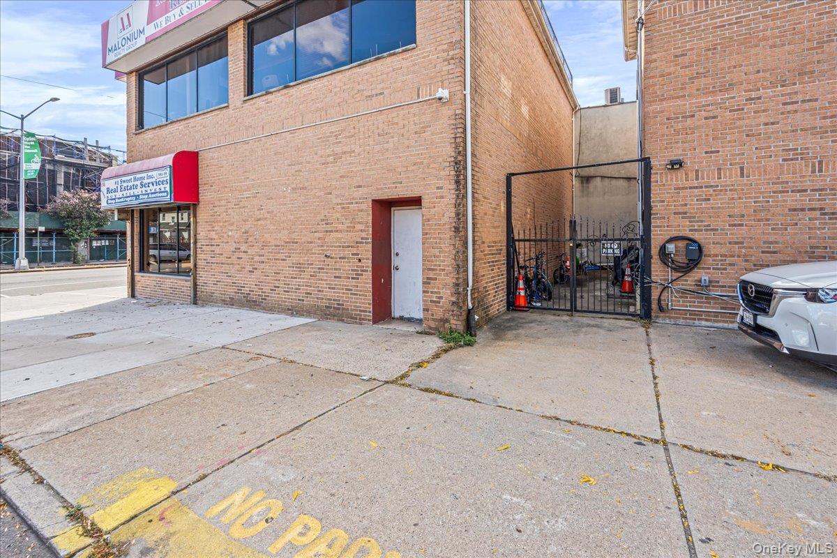 191-13 Jamaica Avenue, Hollis, NY 11423