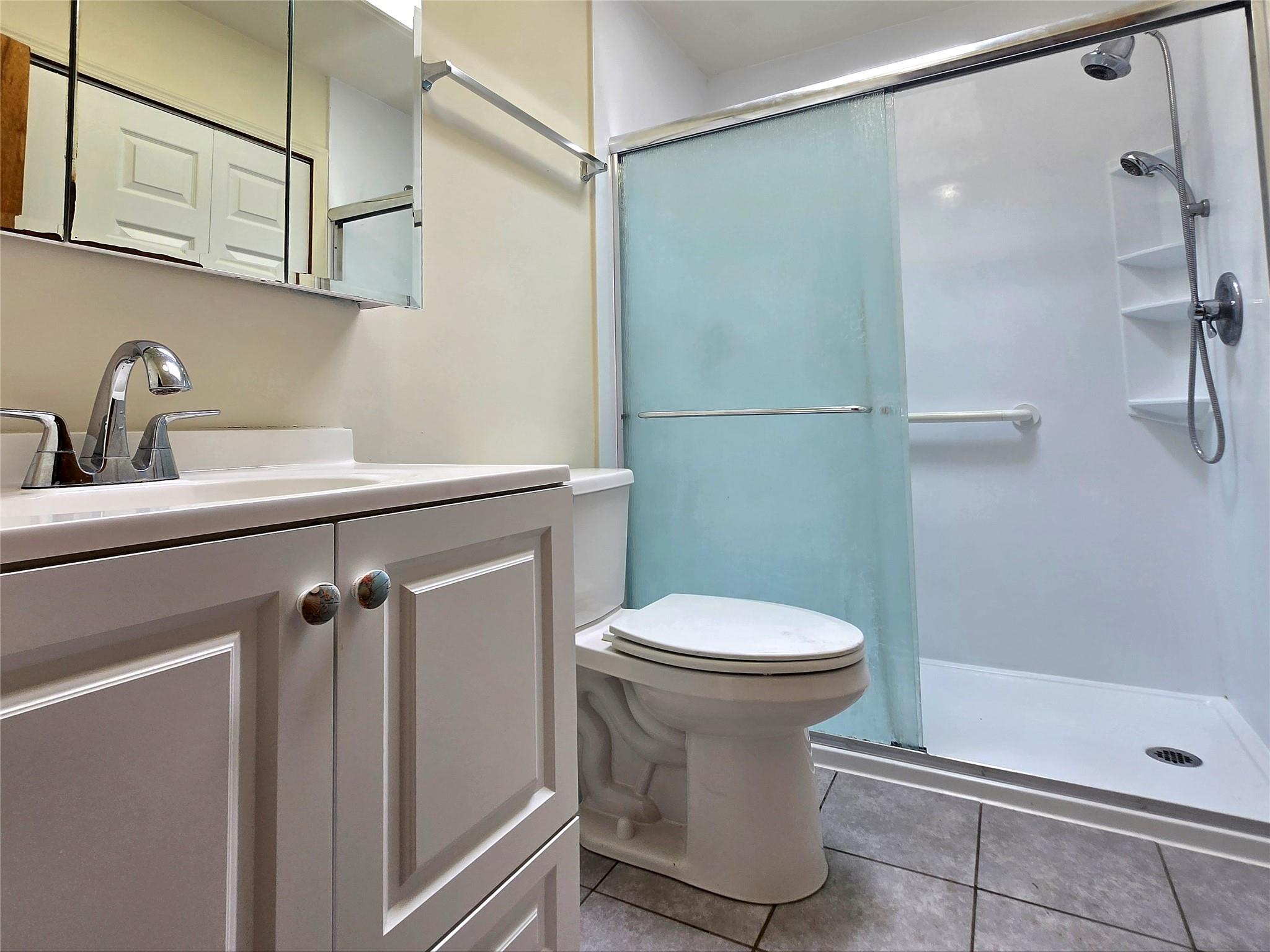 10 Aspinwall Road, Red Hook, NY 12571