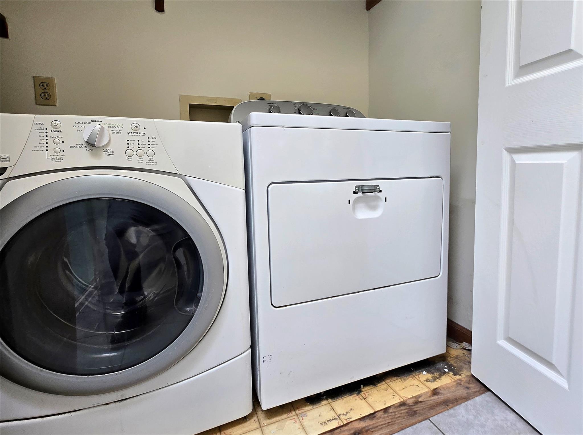 10 Aspinwall Road, Red Hook, NY 12571