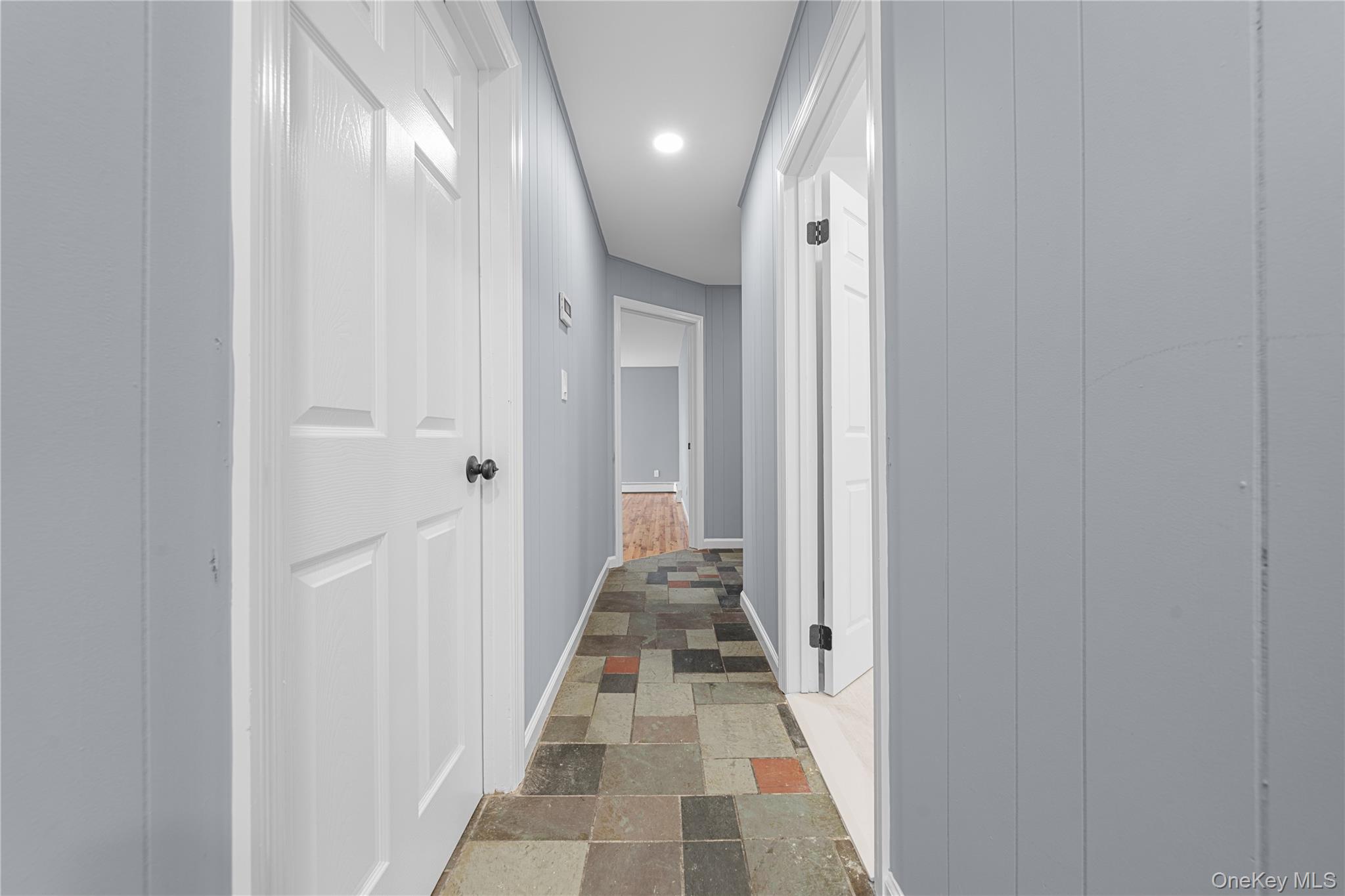 188 W End Avenue, Shirley, NY 11967