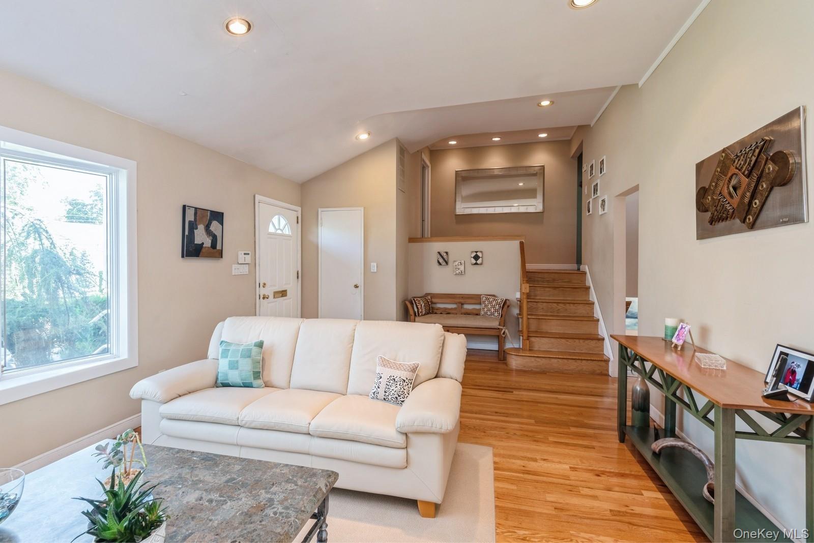 511 Redwood Drive, Cedarhurst, NY 11516