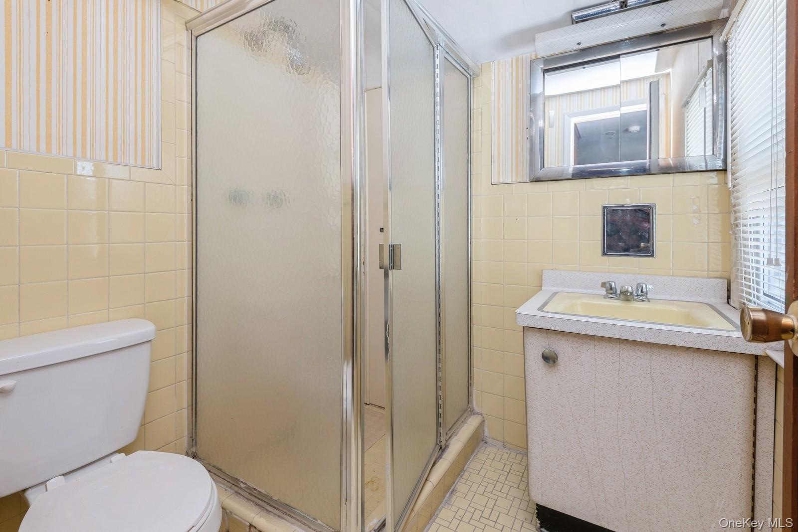 511 Redwood Drive, Cedarhurst, NY 11516